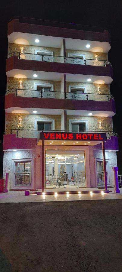 Venus Hotel Wadi Musa Exterior photo