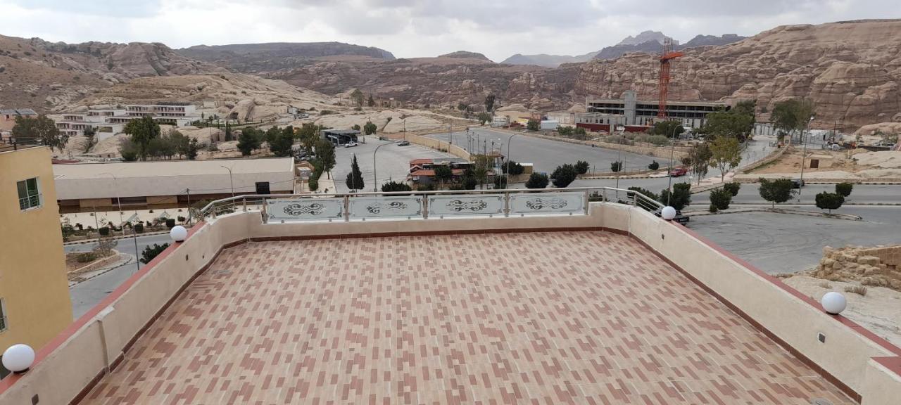 Venus Hotel Wadi Musa Exterior photo